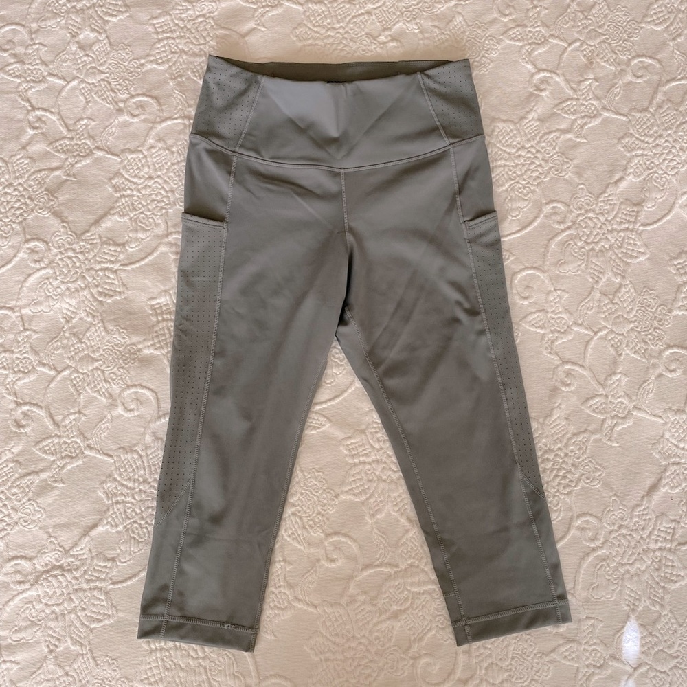 BROOKS Running Legging Crop Capri M (fits like a Small)